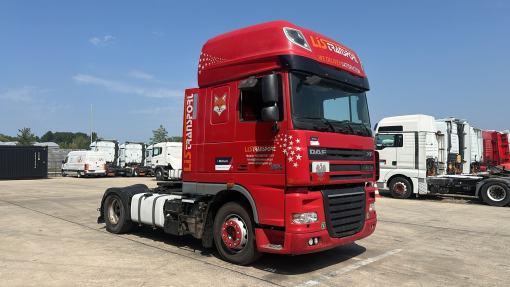 DAF--105 XF 460
