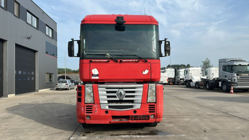 Renault--MAGNUM 460