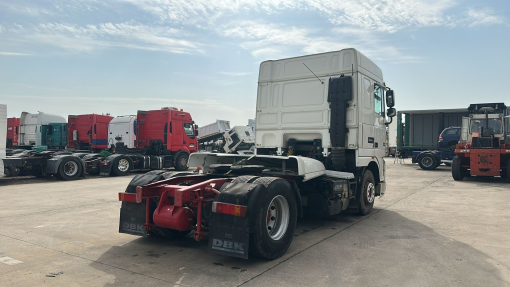 DAF--105 XF 460