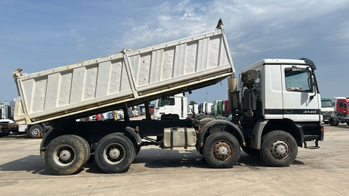 Mercedes-Benz--actros 4140