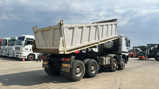 Mercedes-Benz--actros 4140