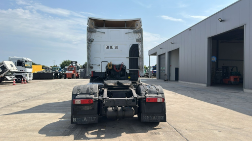Renault--Premium 450 DXI