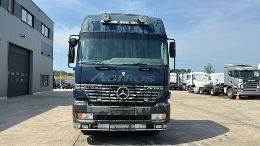 Mercedes-Benz--Actros 1835