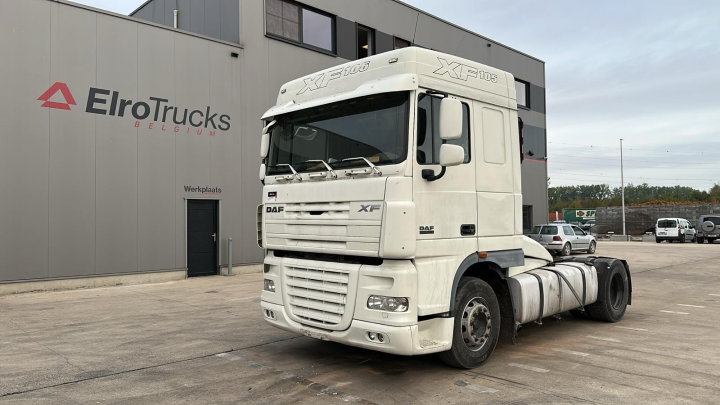 DAF--105 XF 460