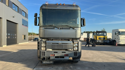 Renault--Magnum AE 420