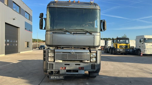 Renault--Magnum AE 420