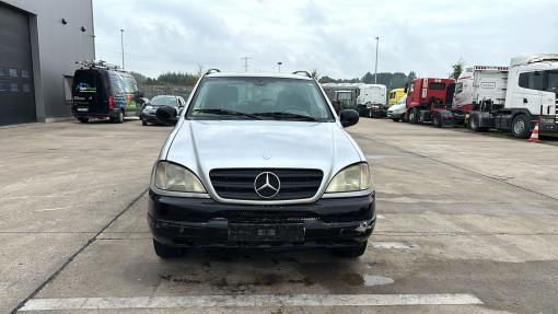 Mercedes-Benz-M-Klasse-ML 270 CDI