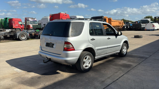 Mercedes-Benz-M-Klasse-ML 270 CDI