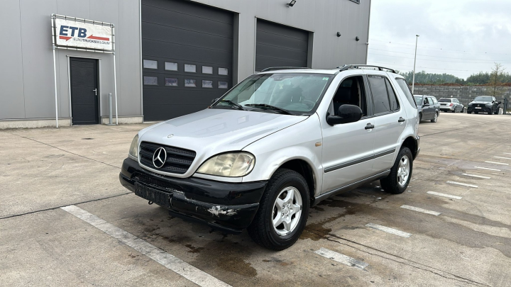 Mercedes-Benz-M-Klasse-ML 270 CDI