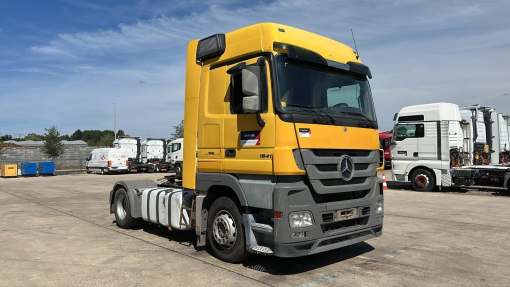 Mercedes-Benz--Actros 1841