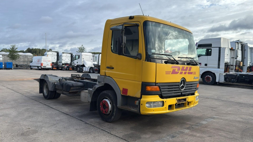 Mercedes-Benz--Atego 815