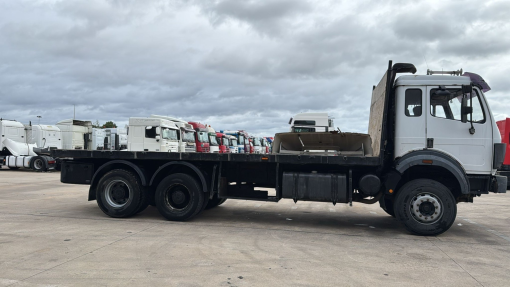 Mercedes-Benz--SK 2638