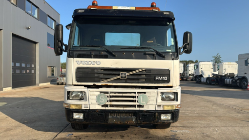 Volvo--FM 10 - 320