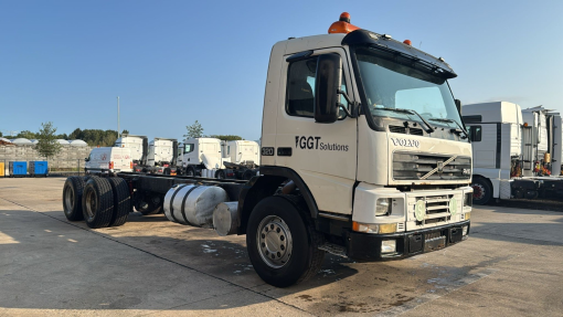 Volvo--FM 10 - 320