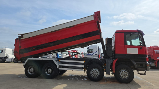 Mercedes-Benz--Actros 4148