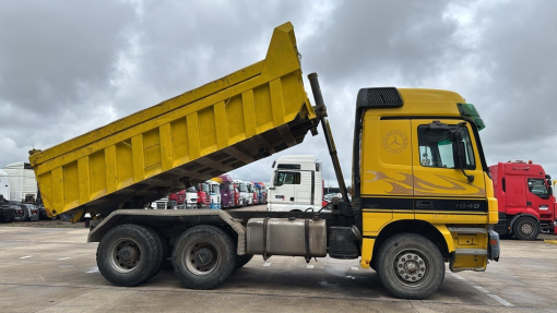 Mercedes-Benz--ACTROS 2640
