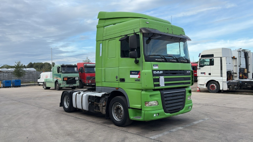 DAF--105 XF 460