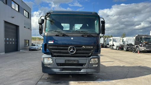 Mercedes-Benz--actros 2541
