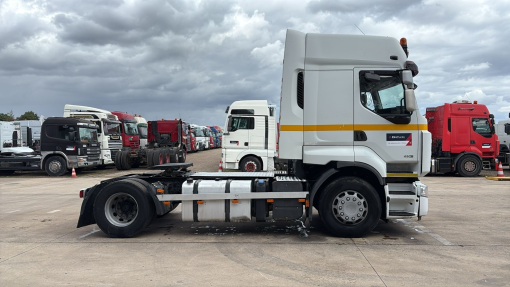 Renault--Premium 450 DXI