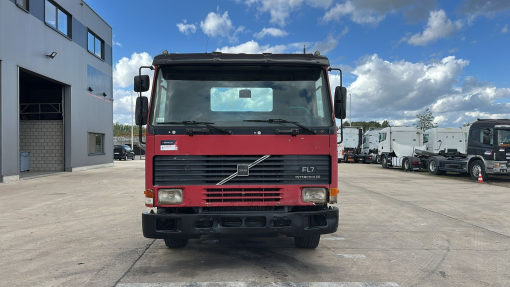 Volvo--FL 7 - 260