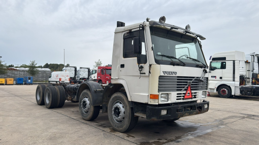 Volvo--FL 10 - 320