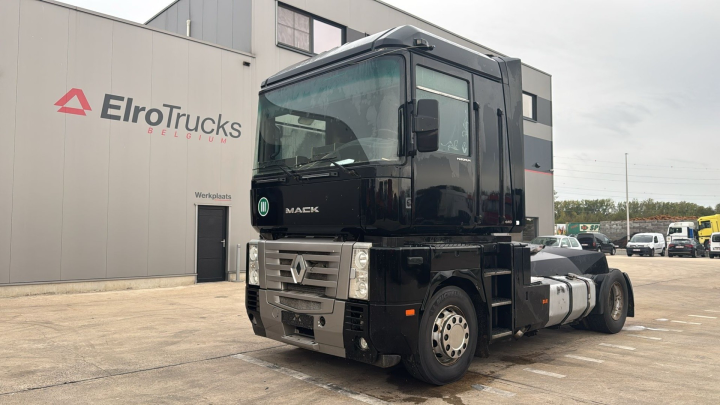 Renault--AE 440 Magnum E-tech