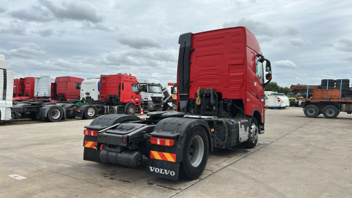 Volvo--FH 460