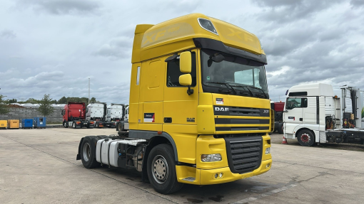 DAF--105 XF 460