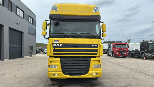 DAF--105 XF 460