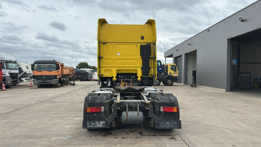 DAF--105 XF 460