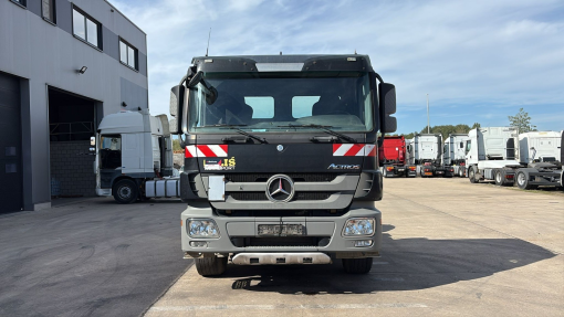 Mercedes-Benz--Actros 1841