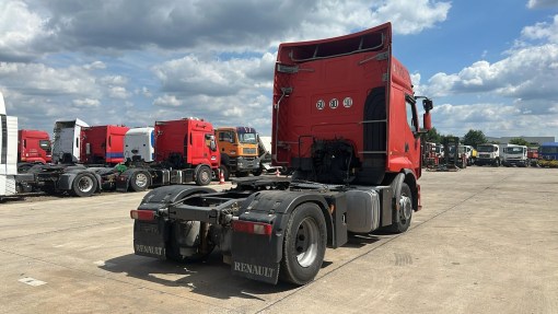 Renault--Premium 450 DXI