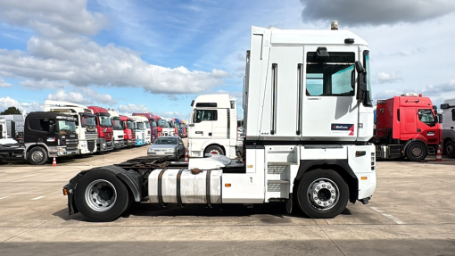 Renault--AE 440 Magnum E-tech