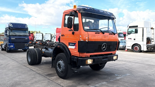 Mercedes-Benz--SK 1622