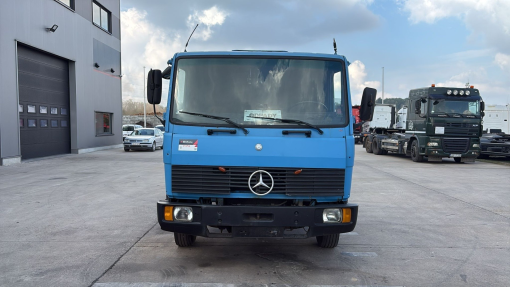 Mercedes-Benz--SK 914