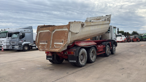 Iveco--Eurotrakker 260 E32