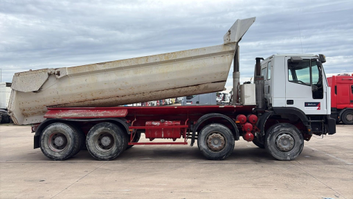 Iveco--EUROTRAKKER 320 E 35