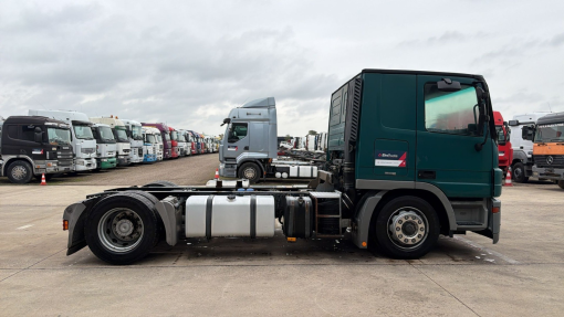 Mercedes-Benz--Actros 1841