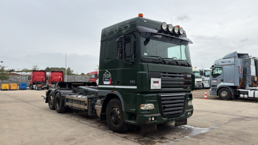 DAF--105 XF 460