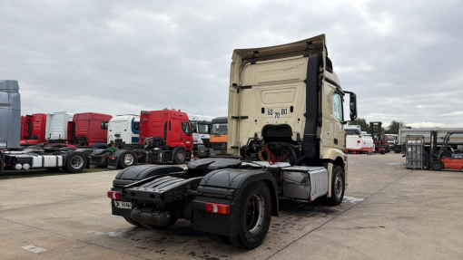 Mercedes-Benz--Actros 1845