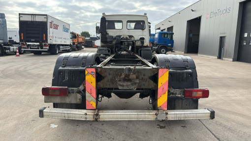 Volvo--FL 220