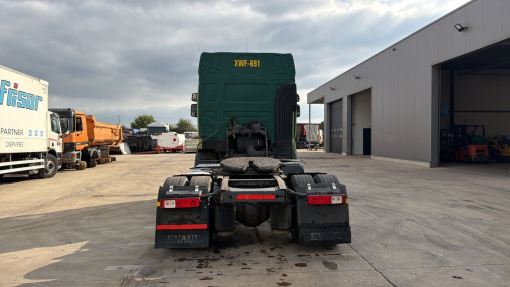 Renault--Premium 450 DXI