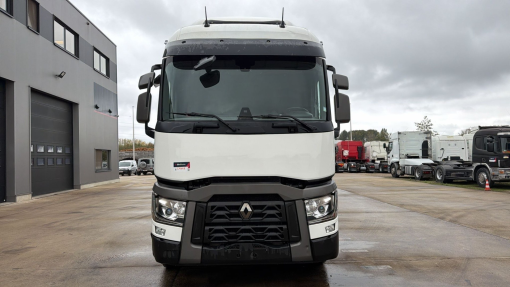 Renault--T 440