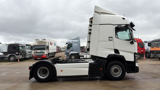 Renault--T 440