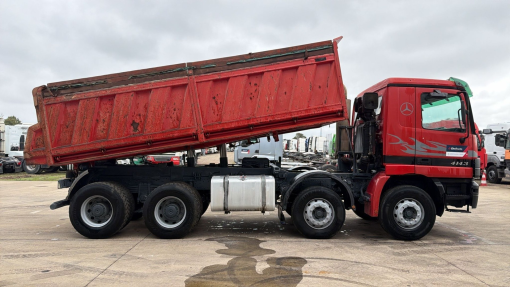 Mercedes-Benz--Actros 4143