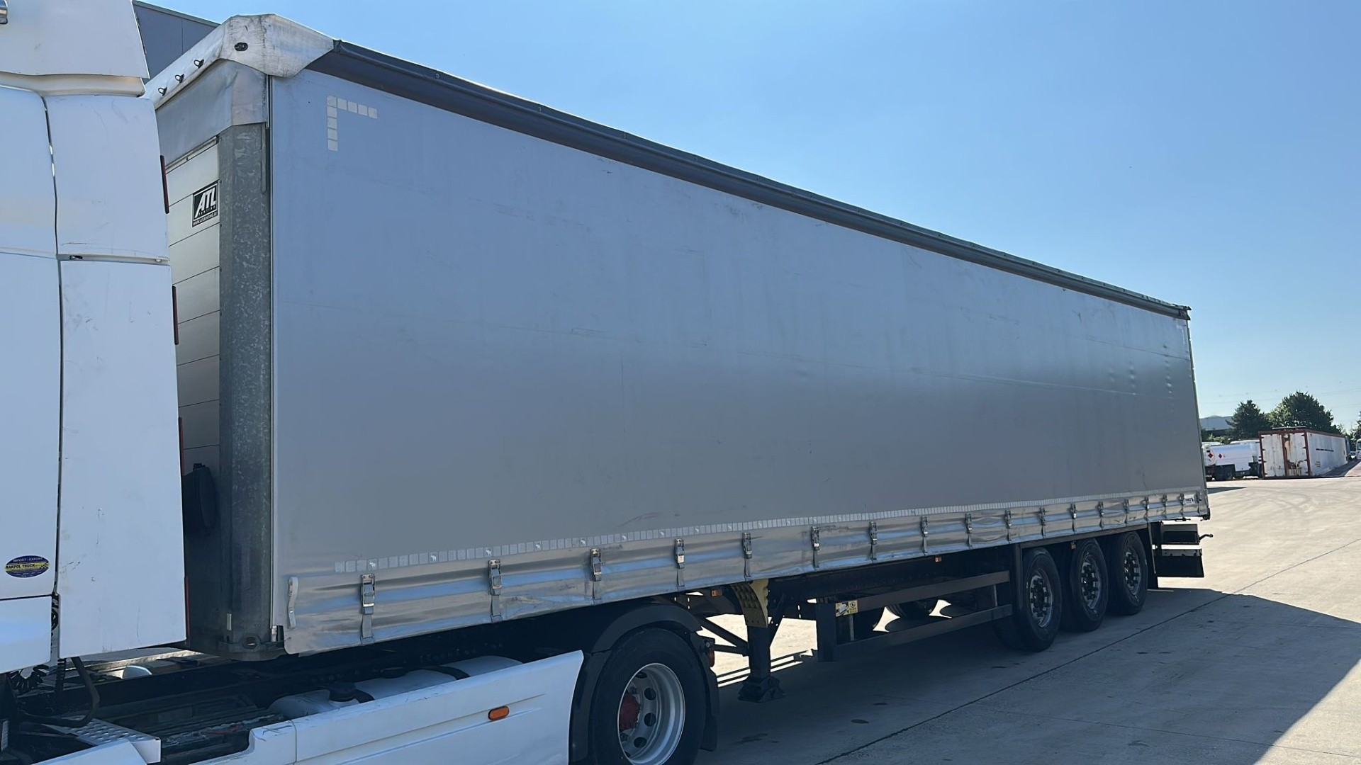 Schmitz Cargobull--SCB*S3T