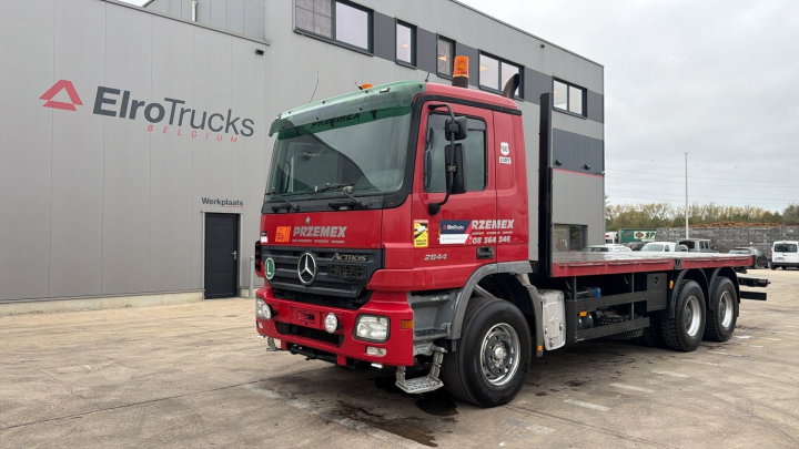 Mercedes-Benz--Actros 2644