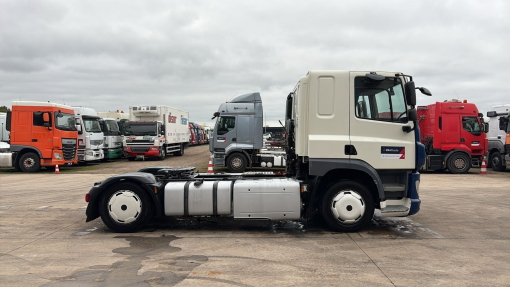 DAF--CF 440