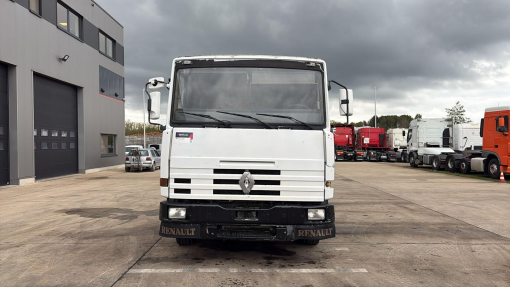 Renault--R 385 Major