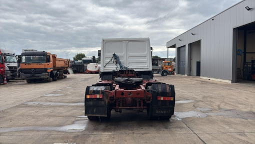 Renault--R 385 Major